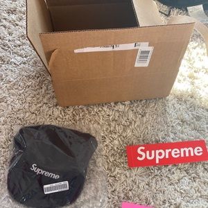 Sold out black faux fur camp cap Supreme